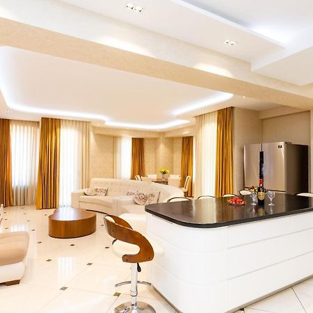 Central Cozy 3Bd-2Bath Apartment Тбілісі Екстер'єр фото