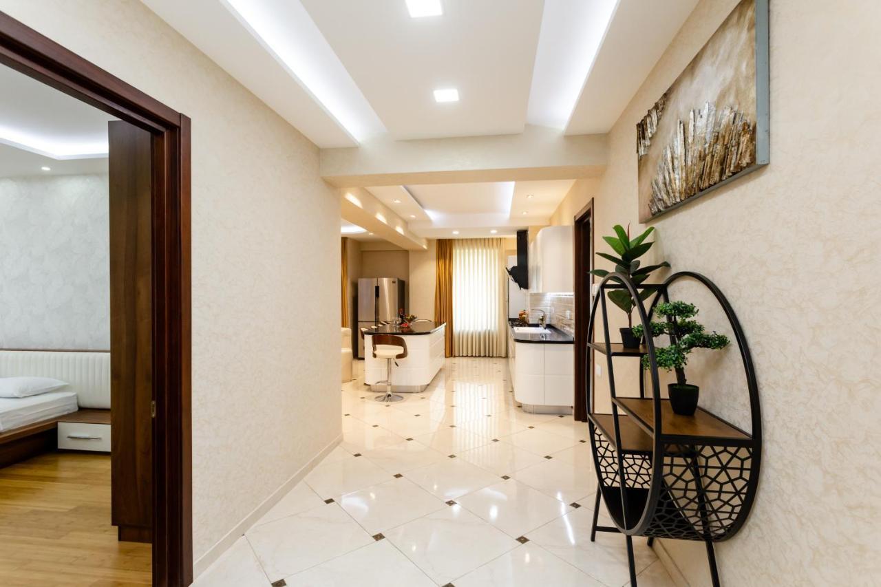 Central Cozy 3Bd-2Bath Apartment Тбілісі Екстер'єр фото
