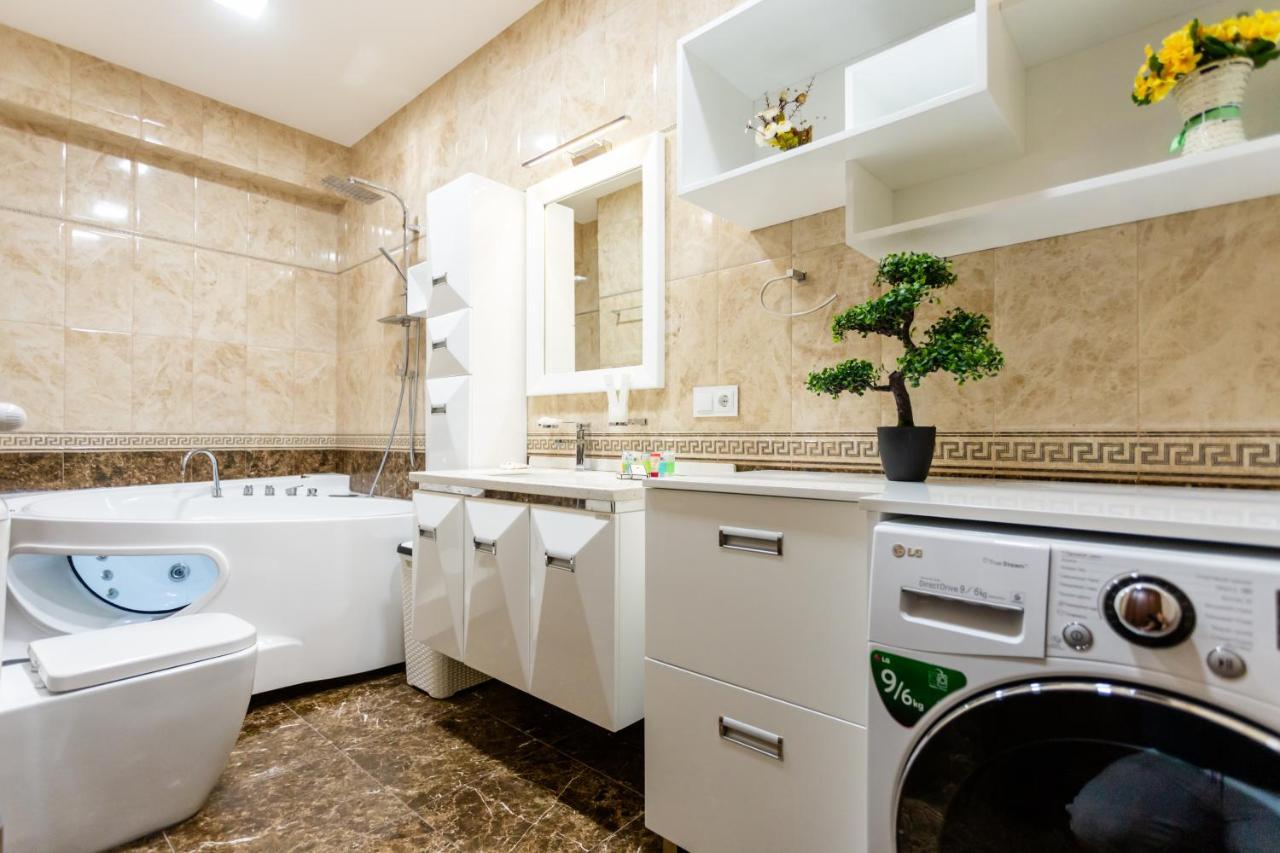 Central Cozy 3Bd-2Bath Apartment Тбілісі Екстер'єр фото